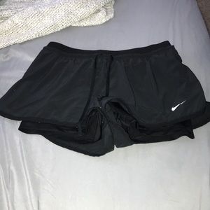 Nike Shorts with side slit and pockets